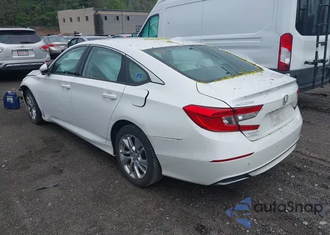 2018 Honda Accord Lx z USA, uszkodzony, nr VIN 1HGCV1F10JA024932